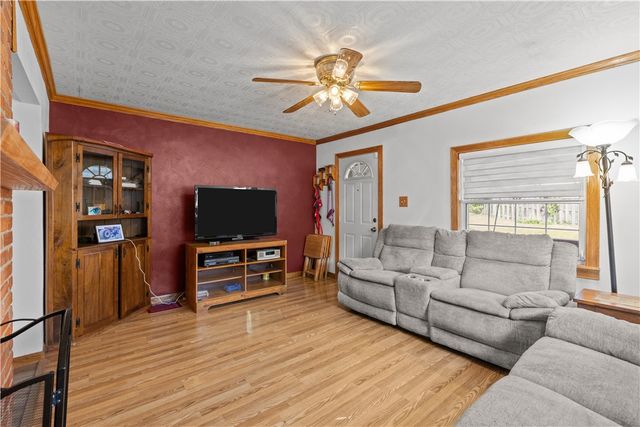 805 Kentucky St, Brackenridge, PA 15014