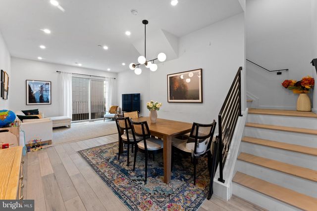 312 POPLAR ST, Philadelphia, PA 19123