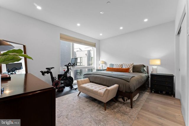 312 POPLAR ST, Philadelphia, PA 19123