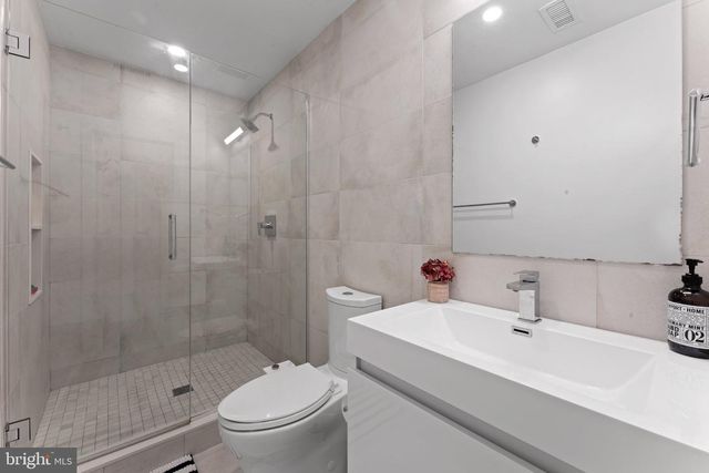 312 POPLAR ST, Philadelphia, PA 19123