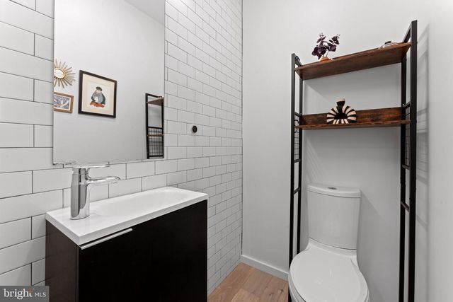 312 POPLAR ST, Philadelphia, PA 19123
