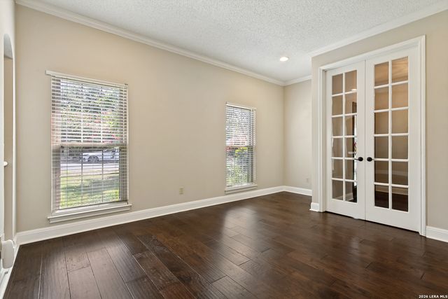 3715 CASTLE CREST ST, San Antonio, TX 78230