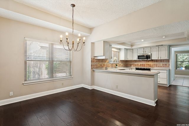 3715 CASTLE CREST ST, San Antonio, TX 78230
