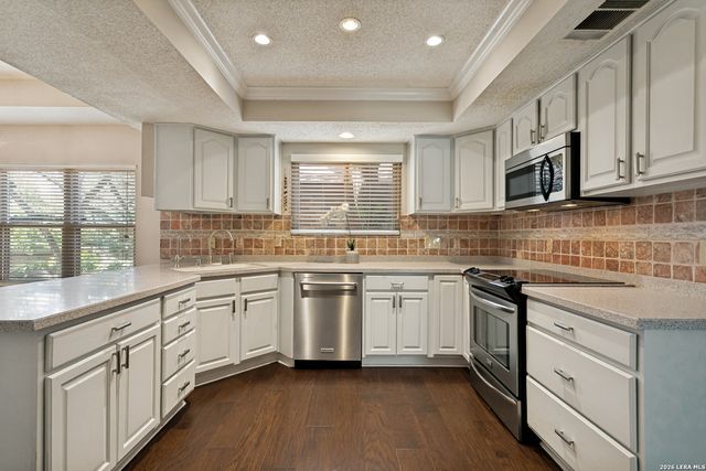3715 CASTLE CREST ST, San Antonio, TX 78230