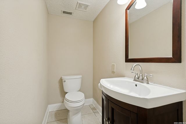 3715 CASTLE CREST ST, San Antonio, TX 78230