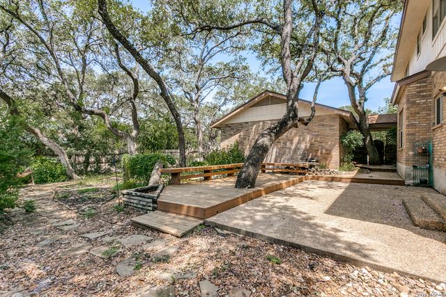 3715 CASTLE CREST ST, San Antonio, TX 78230