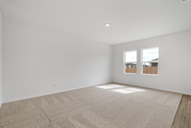 619 Gemsbok RD, Hutto, TX 78634
