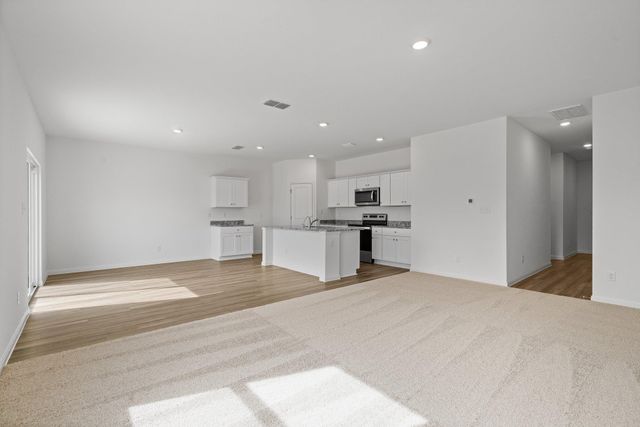619 Gemsbok RD, Hutto, TX 78634