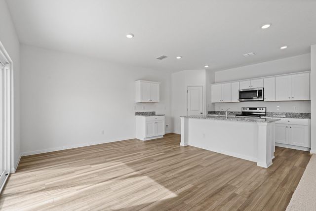 619 Gemsbok RD, Hutto, TX 78634