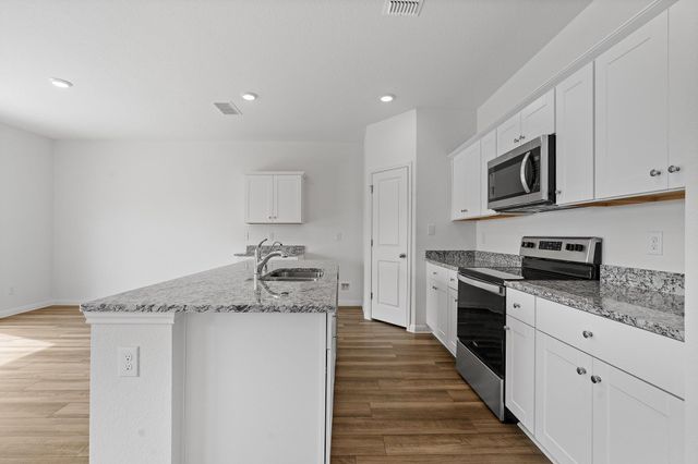 619 Gemsbok RD, Hutto, TX 78634