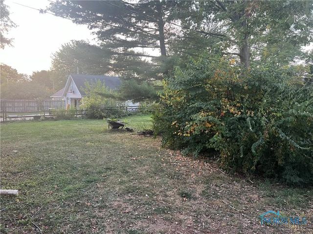 1120 Lewis, Rossford, OH 43460