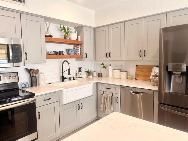 1424 SAWYERWOOD AVENUE, Orlando, FL 32809