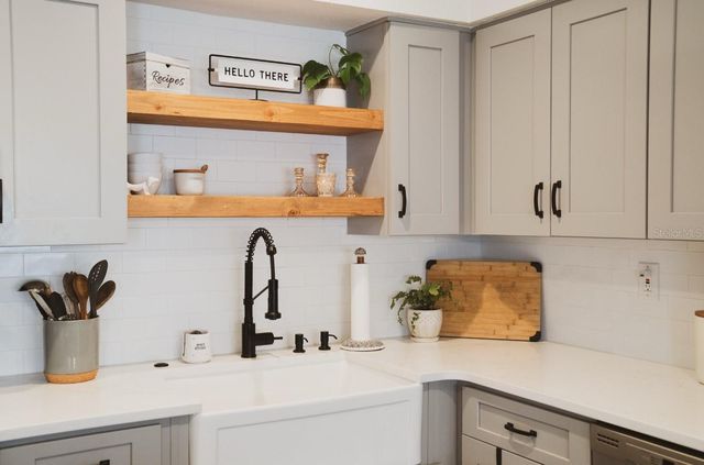 1424 SAWYERWOOD AVENUE, Orlando, FL 32809