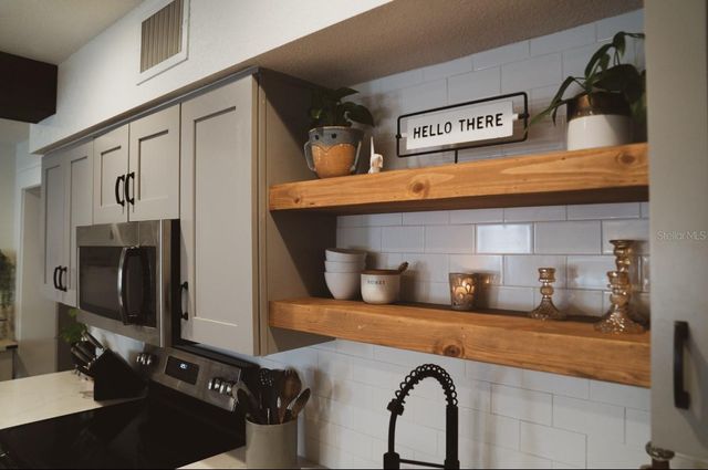 1424 SAWYERWOOD AVENUE, Orlando, FL 32809