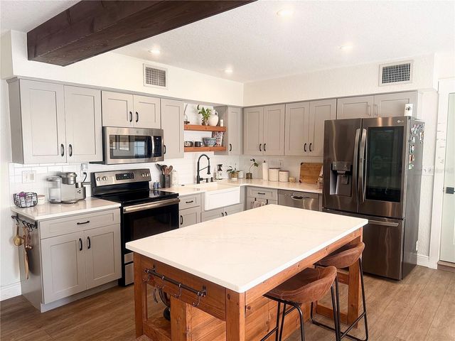 1424 SAWYERWOOD AVENUE, Orlando, FL 32809