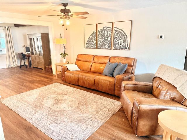 1424 SAWYERWOOD AVENUE, Orlando, FL 32809