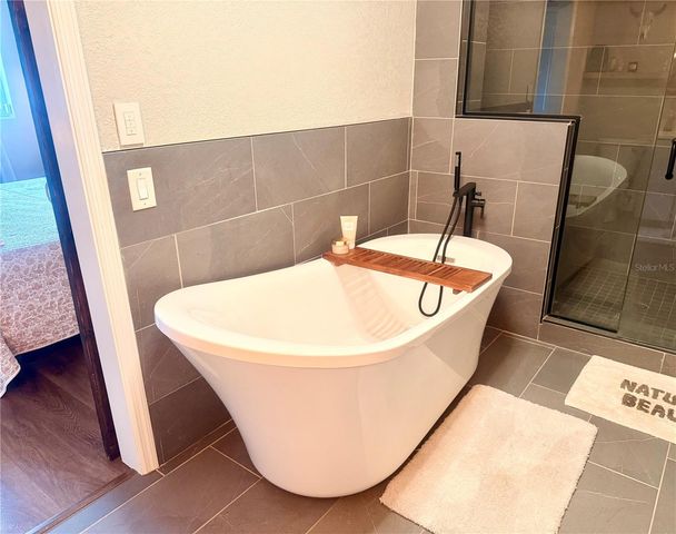 1424 SAWYERWOOD AVENUE, Orlando, FL 32809