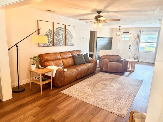 1424 SAWYERWOOD AVENUE, Orlando, FL 32809