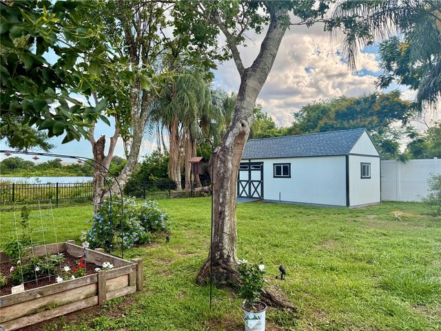 1424 SAWYERWOOD AVENUE, Orlando, FL 32809