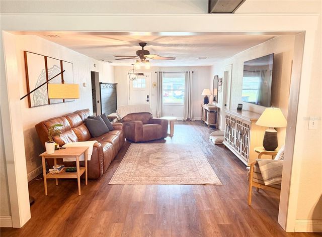 1424 SAWYERWOOD AVENUE, Orlando, FL 32809