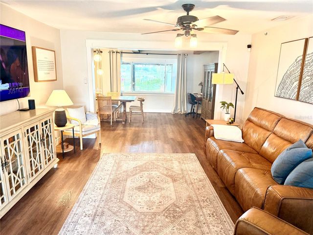 1424 SAWYERWOOD AVENUE, Orlando, FL 32809