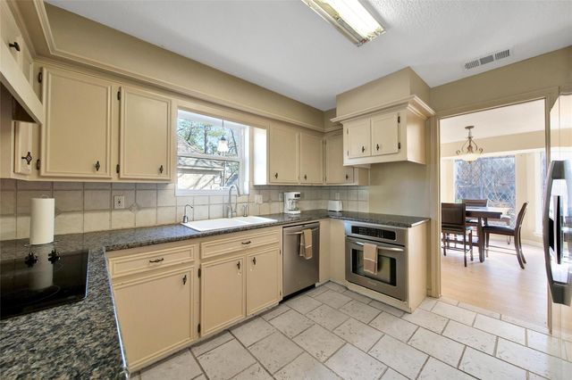 2707 Wildridge Drive, Houston, TX 77339