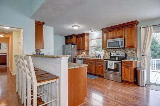 625 Marston DR, Chesapeake, VA 23322