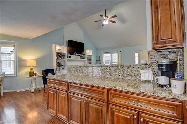 625 Marston DR, Chesapeake, VA 23322