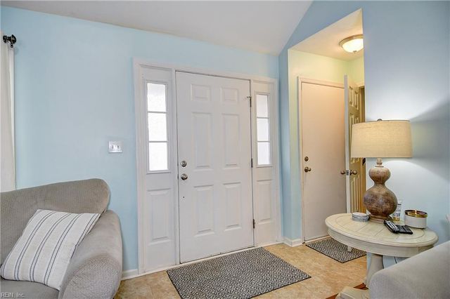 625 Marston DR, Chesapeake, VA 23322