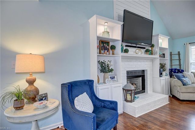 625 Marston DR, Chesapeake, VA 23322