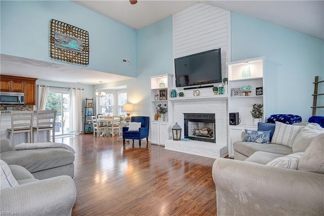 625 Marston DR, Chesapeake, VA 23322