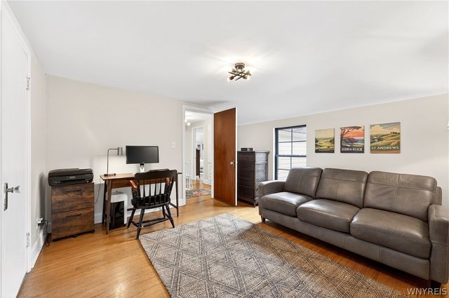 87 Sargent Drive, Amherst, NY 14226