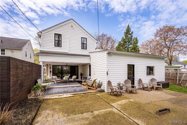87 Sargent Drive, Amherst, NY 14226