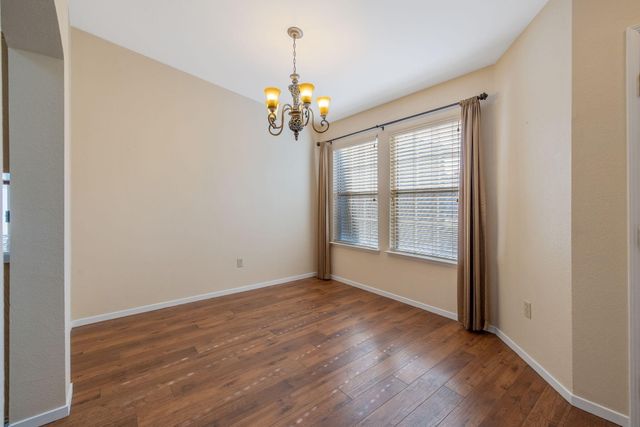 2434 W Buena Vista Avenue, Visalia, CA 93291