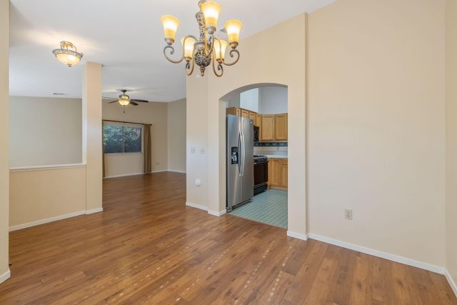 2434 W Buena Vista Avenue, Visalia, CA 93291