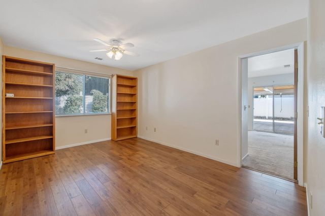 2434 W Buena Vista Avenue, Visalia, CA 93291