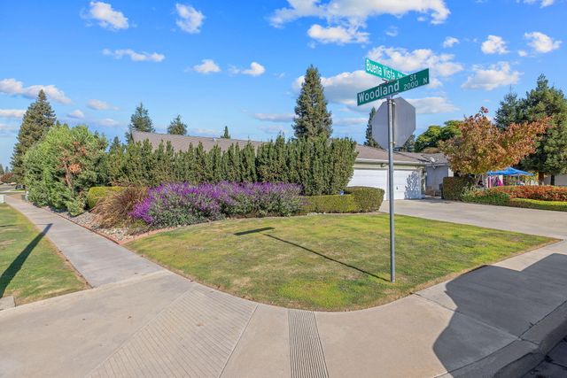 2434 W Buena Vista Avenue, Visalia, CA 93291