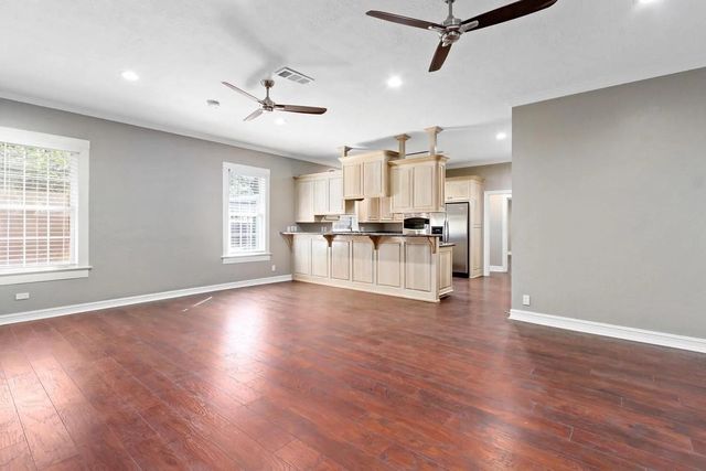 1636 S 96 S Highway, Silsbee, TX 77656