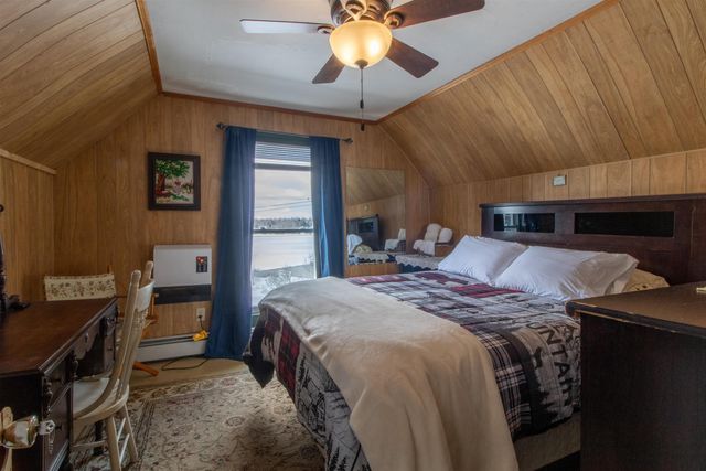 28 Valley Road, Morgan, VT 05853