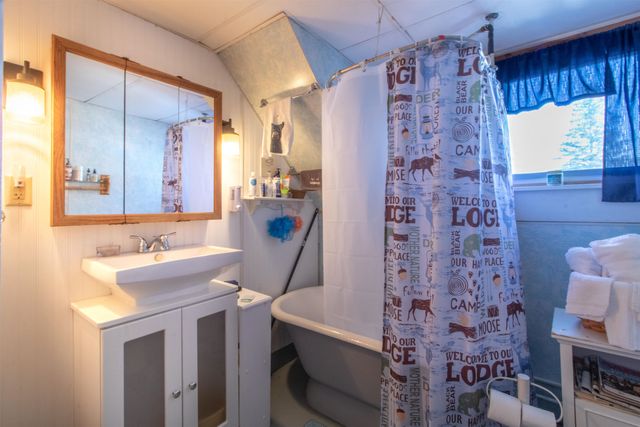 28 Valley Road, Morgan, VT 05853