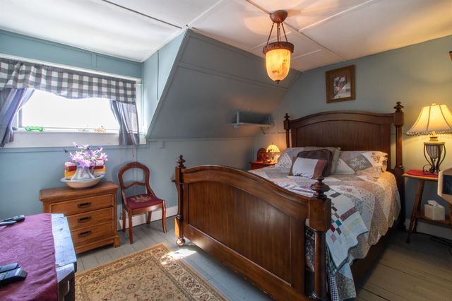 28 Valley Road, Morgan, VT 05853