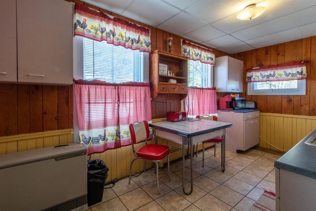 28 Valley Road, Morgan, VT 05853