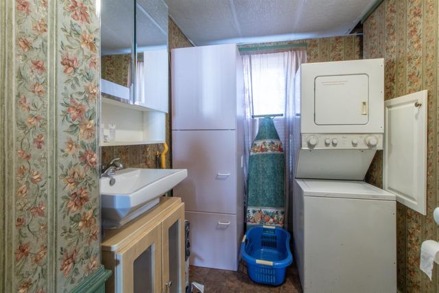 28 Valley Road, Morgan, VT 05853