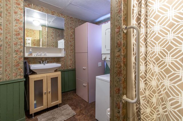 28 Valley Road, Morgan, VT 05853