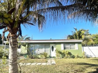 571 Sioux Road, Seminole Manor, Lantana, FL 33462