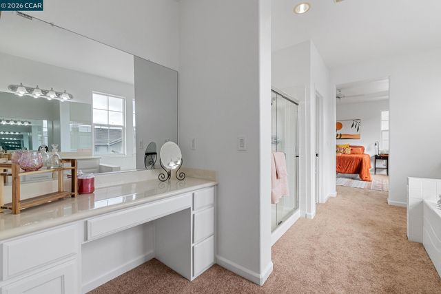 5700 Oakmont Dr, Richmond, CA 94806