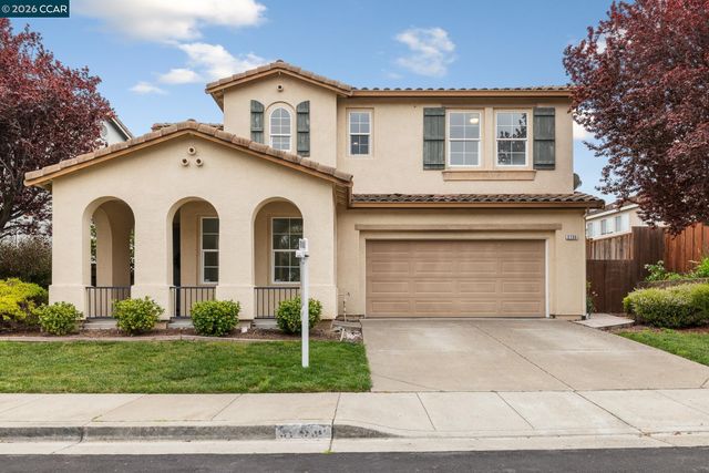 5700 Oakmont Dr, Richmond, CA 94806