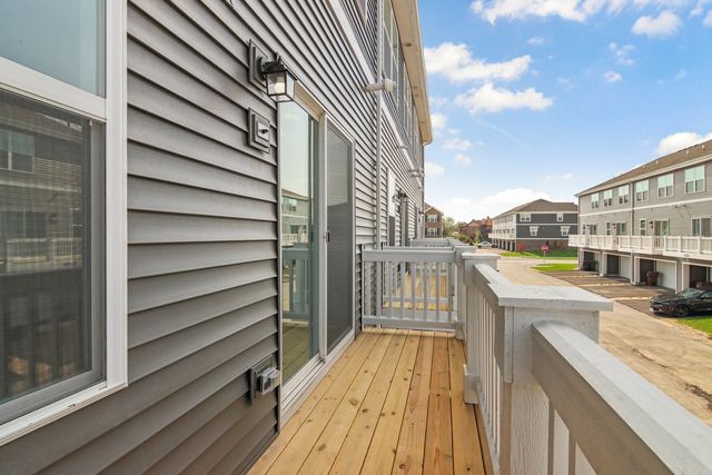 6323 Ulster Drive, Tinley Park, IL 60477