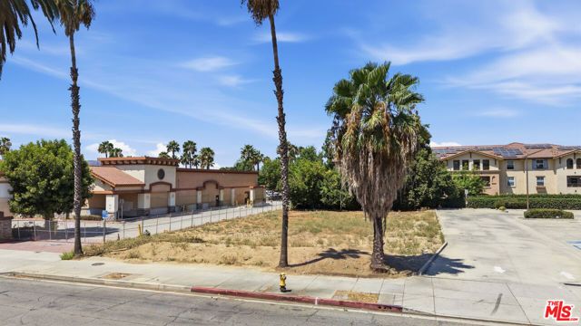 1447 S Garey Ave, Pomona, CA 91766