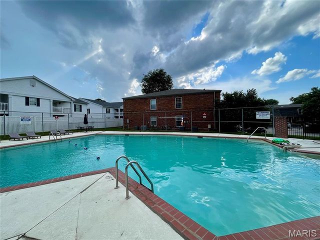 4342 Forest De Ville Drive H, St Louis, MO 63129